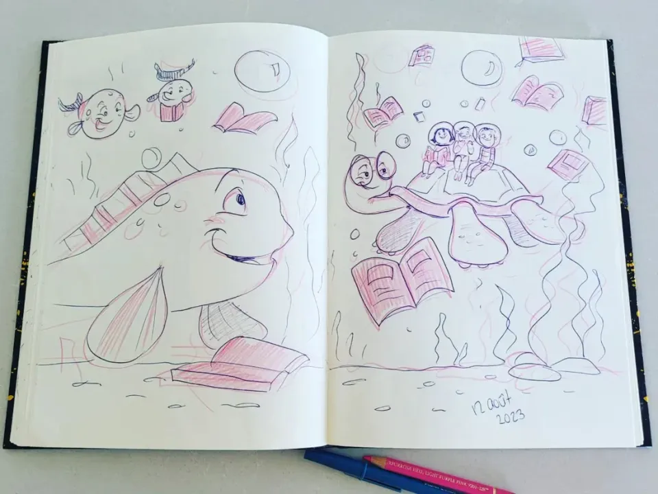 Double page de carnet : une tortue et des enfants qui lisent sous l’eau, au crayon rose et bleu